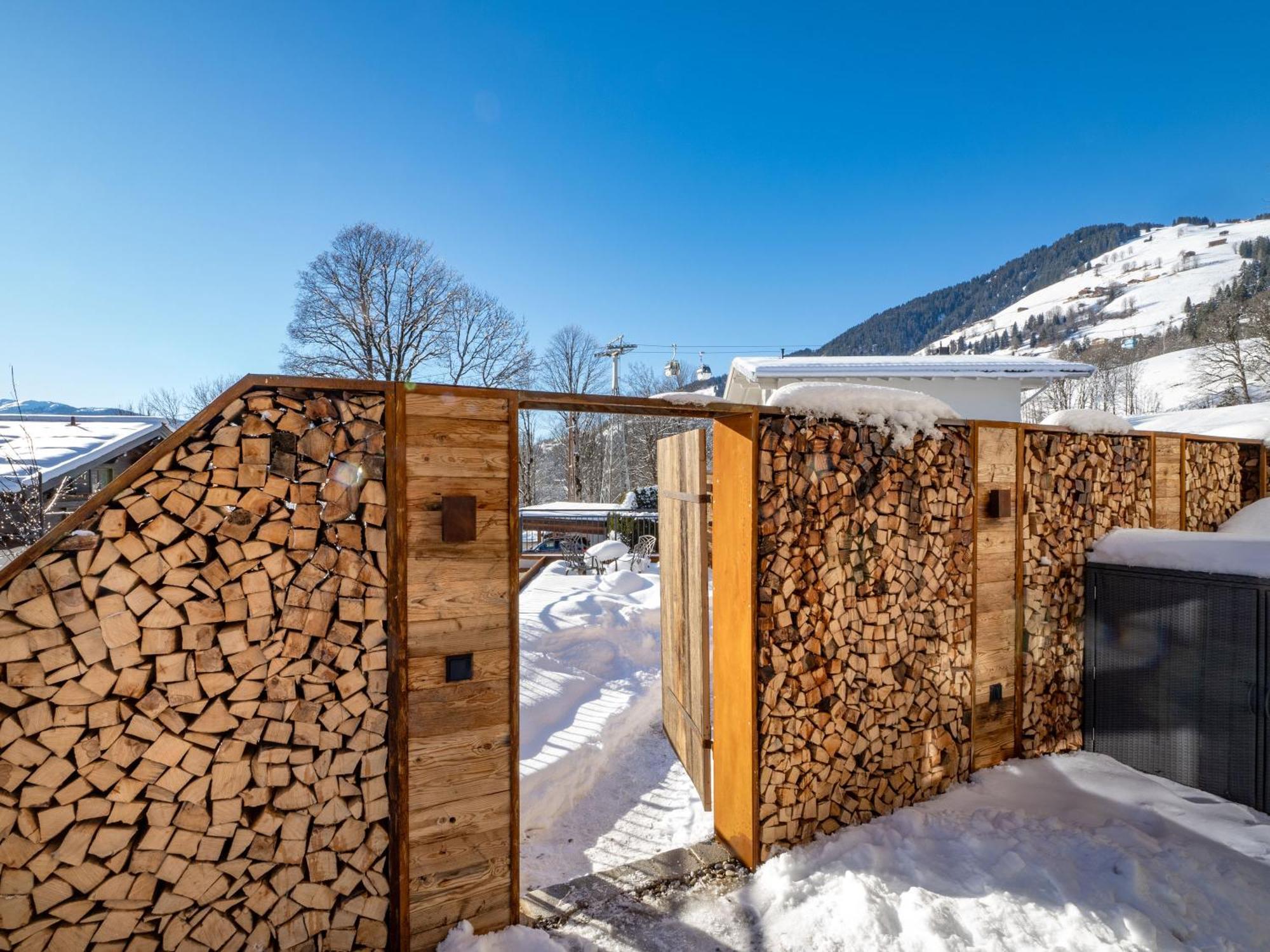 Tirol Chalet Brixen Бріксен-ім-Тале Екстер'єр фото